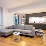 Adm Elegant Gem - Free Garage Parking, Pool Table شقة *
